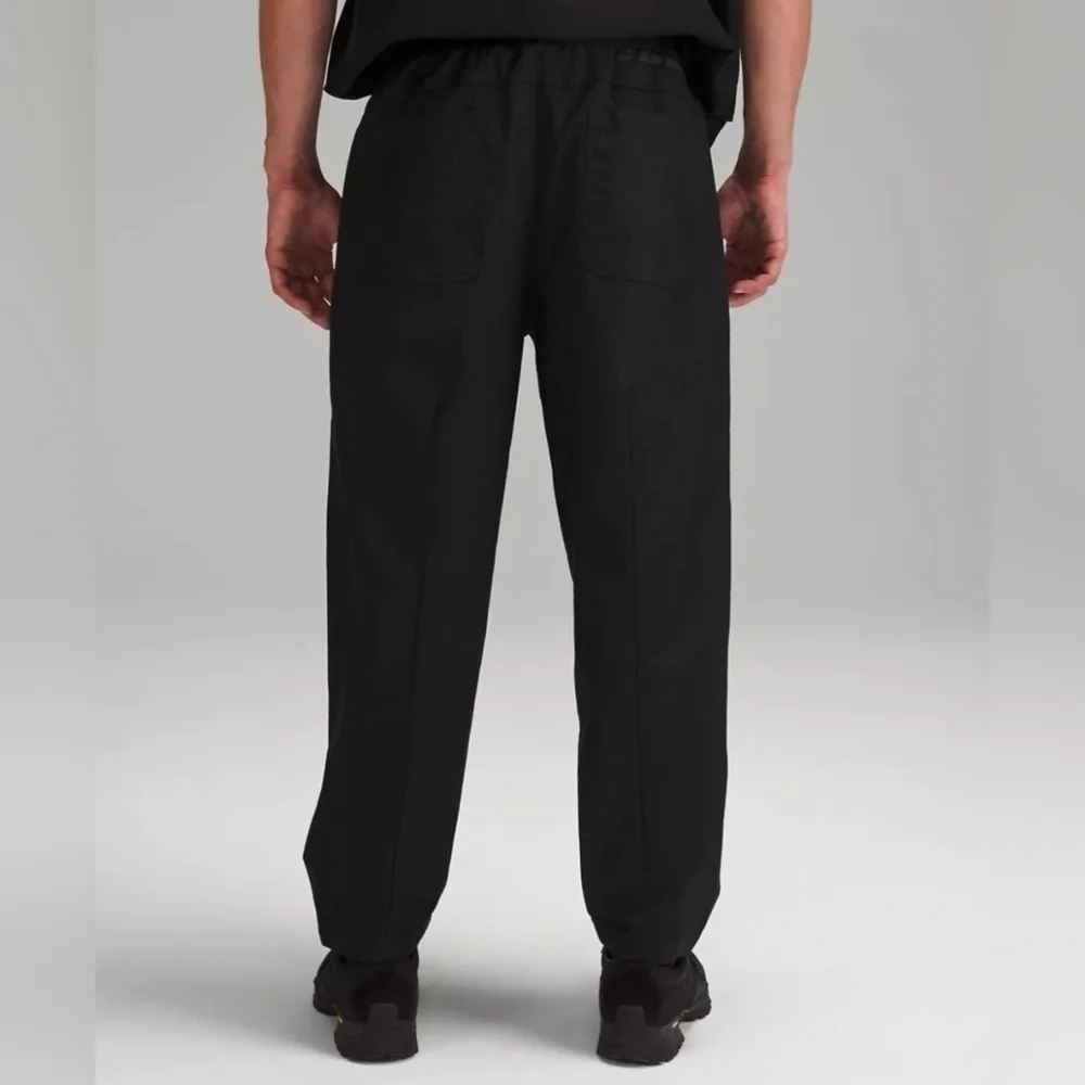Lululemon Lab Jacquard Relaxed-Tapered Pant Leopard Jacquard MED Black S